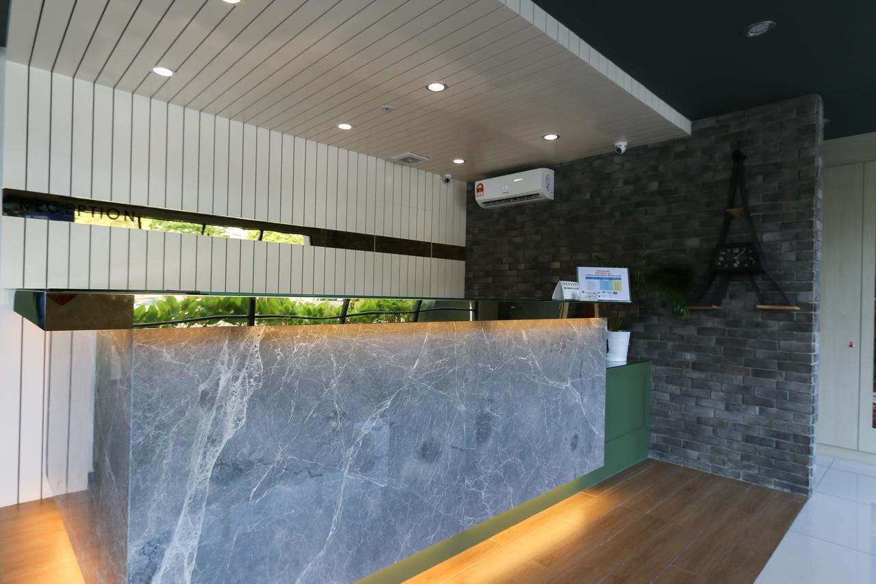 Hotel 99 Kota Kemuning Шах Алам Екстериор снимка