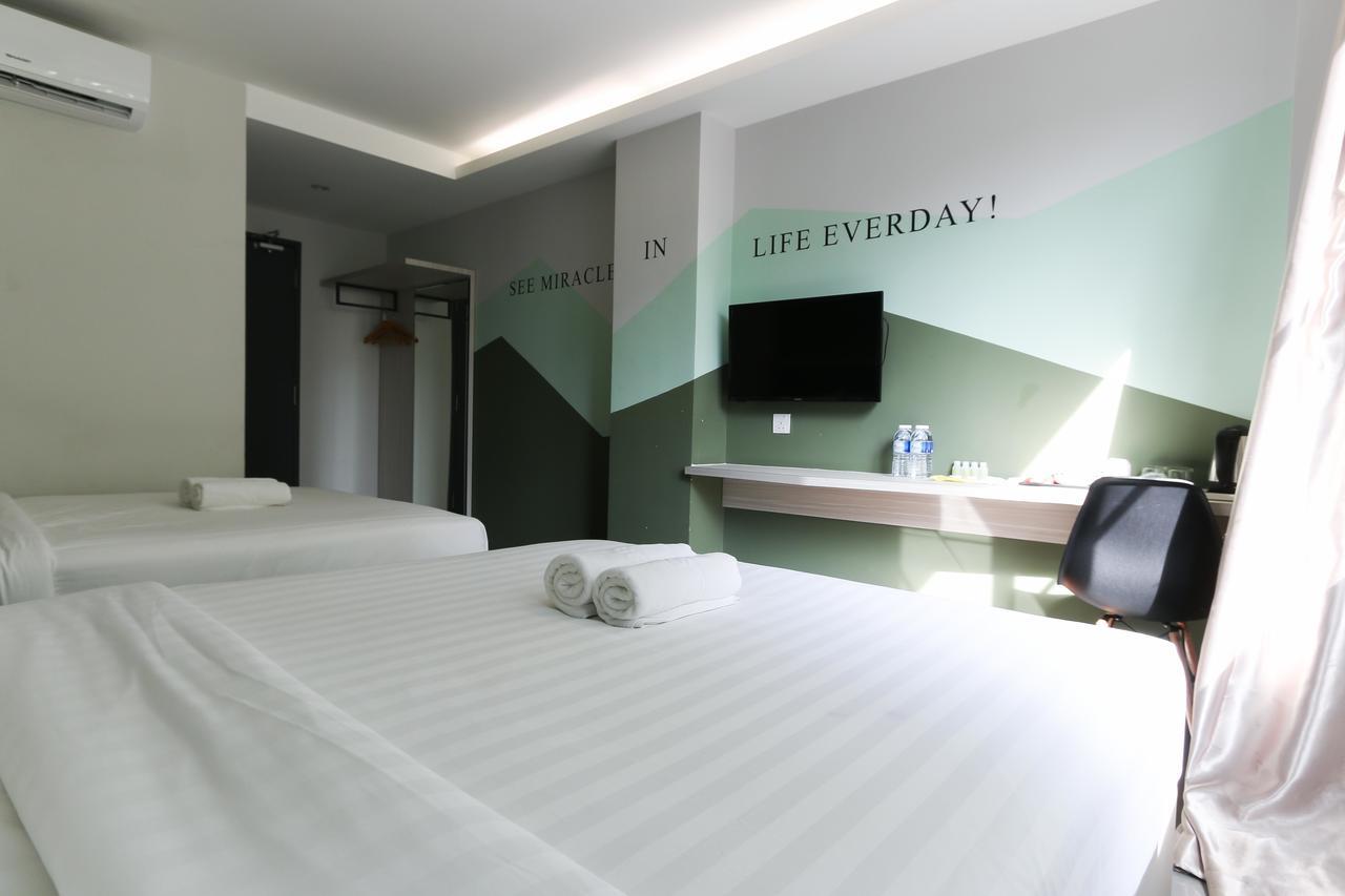 Hotel 99 Kota Kemuning Шах Алам Екстериор снимка