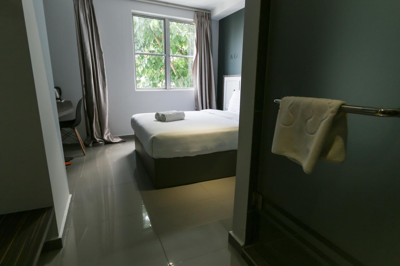 Hotel 99 Kota Kemuning Шах Алам Екстериор снимка