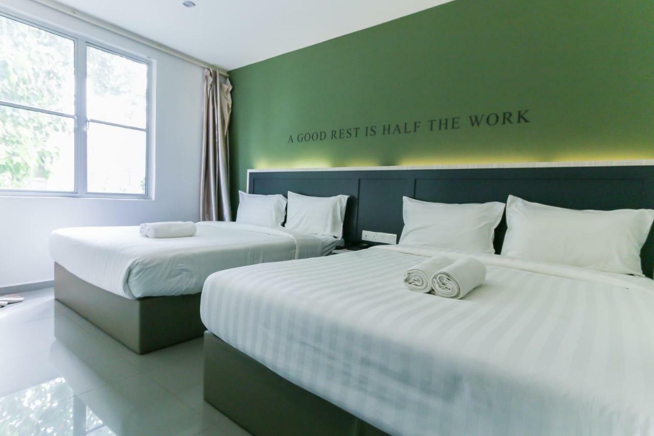 Hotel 99 Kota Kemuning Шах Алам Екстериор снимка